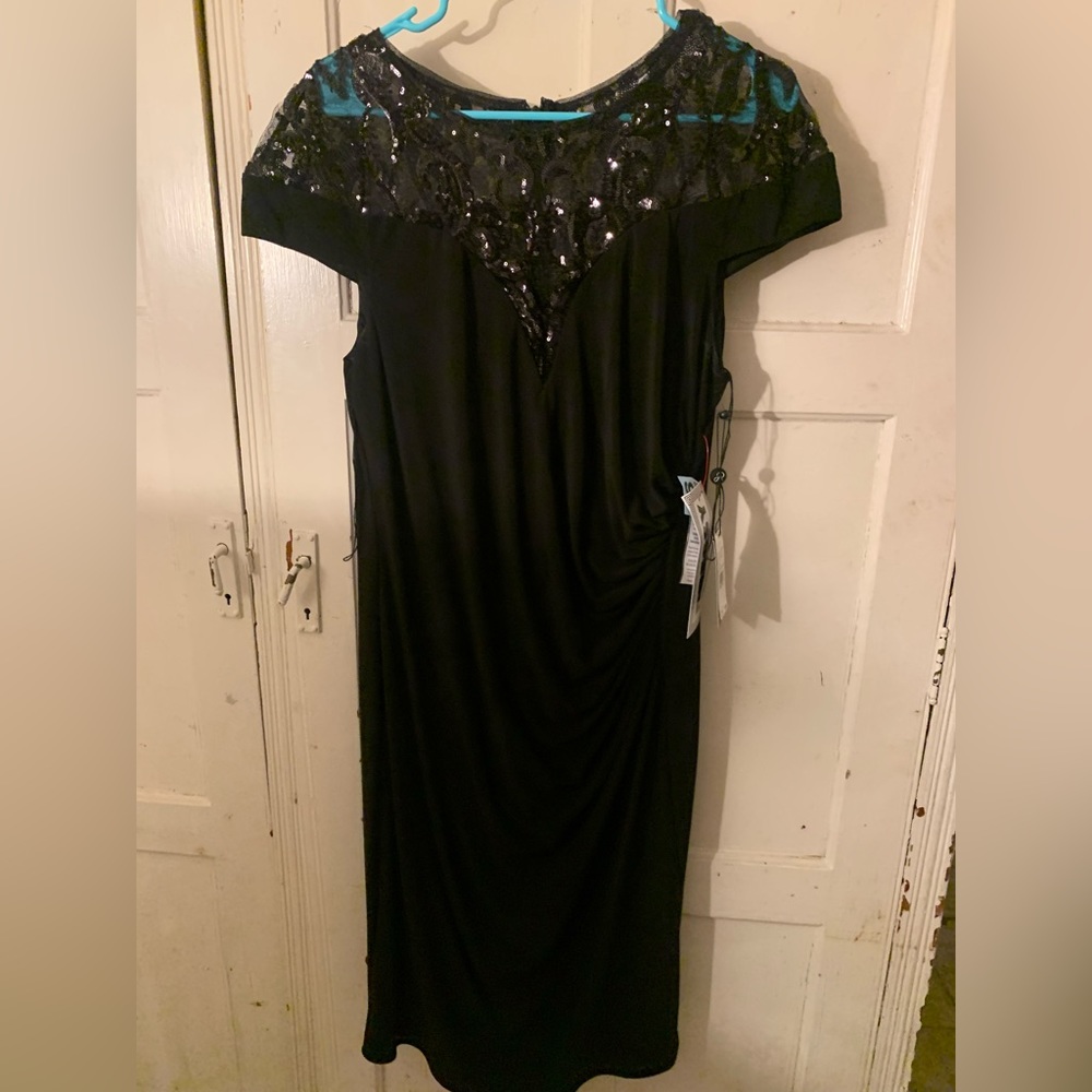 Adrianna Papell Black Jersey Sequin Dress - 16